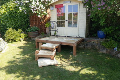 Design ideas for a contemporary garden in Other.