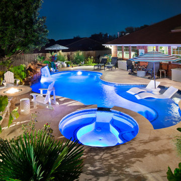 Freeform Kidney Pool: Enhances the Aesthetic of Your Backyard! (Roth)