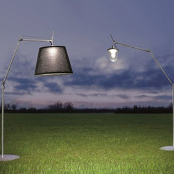 Tolomeo Mega Outdoor Floor Lamp by Artemide - Outdoor Floor Lamps