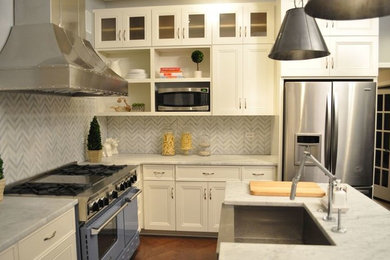 Example of a transitional kitchen design in Chicago