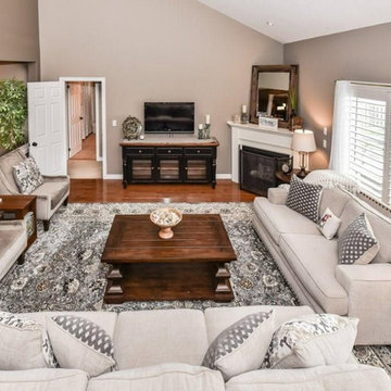 Traditional Living Room