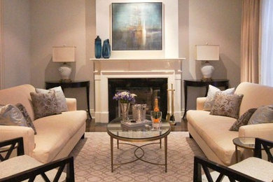 Living room - transitional living room idea in Toronto