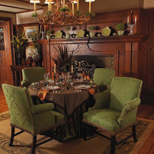 Hunting Theme Room Houzz   A771b7540b691352 7181 W500 H500 B0 P0  Traditional Dining Room 