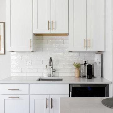 Crisp Transitional Kitchen Remodel