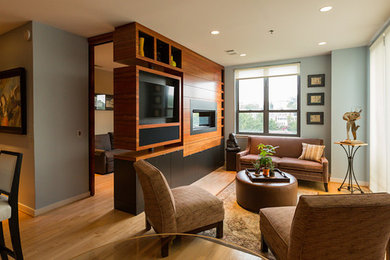 Example of a trendy living room design in DC Metro