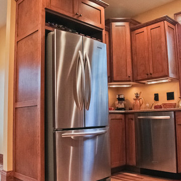 Custom Cabinets and Countertops