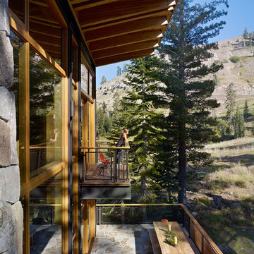 Crow's Nest Residence