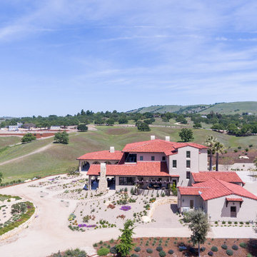 Castillo Residence