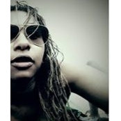 Raquel Archer's photo