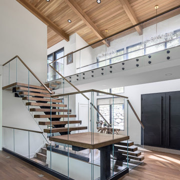 Modern Transitional Custom Home in Ann Arbor