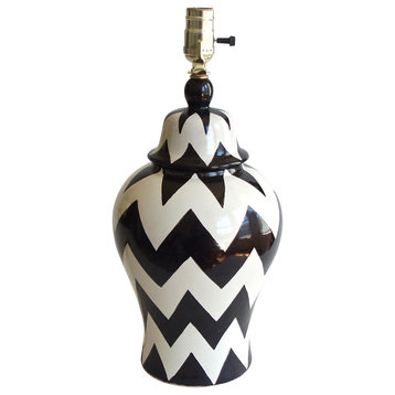 Small Black and White Zigzag Lamp