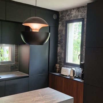 Cuisine noire et vrai bois Toulouse Castelnau D'estretefonds