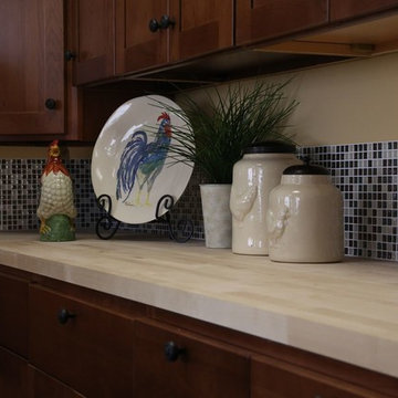 Findley & Myers Montauk Cherry Kitchen Cabinets