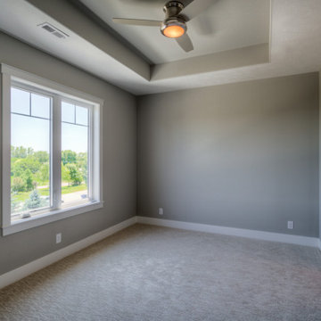 1.5-story custom Brandenburg - modern finishes