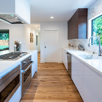 Contemporary Kitchen | Wrightwood Residence | Studio City, CA