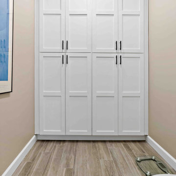 Gainesville Primary Bathroom Receives Traditional Remodel & Shower Room