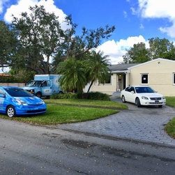 Vidal Residence in Miami Springs - Windows