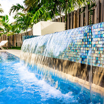 Fountain for Classic/Straight Edge Pool With Custom Spa, Fountain and Sun Shelf