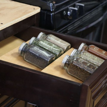 Cabinets To Go Kitchen Accessories: Spice Rack