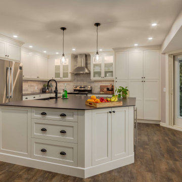 Kitchen - Warm White Views