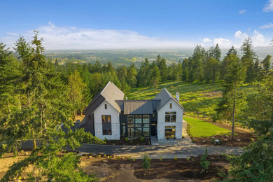 Exterior home photo in Portland
