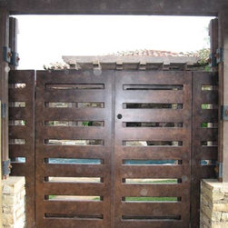 Courtyard & Pedestrain Gates - Home Fencing And Gates