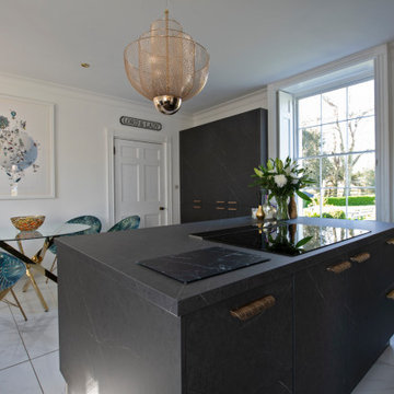 Black and Gold Kitchen