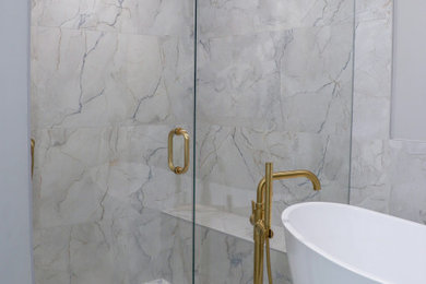 Bathroom - bathroom idea in Orlando