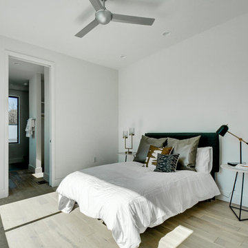 701 W Monroe B