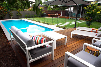 Inspiration for a backyard formal garden in Melbourne.