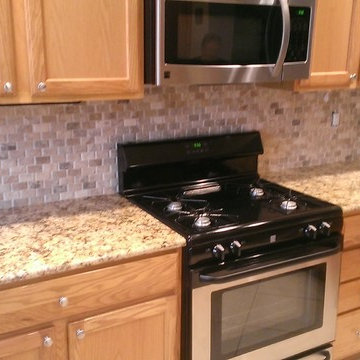 KITCHEN - Backsplash - Basket Weave Stone / No Grout