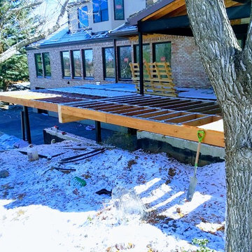 41x23 composite deck with iron fortress railing