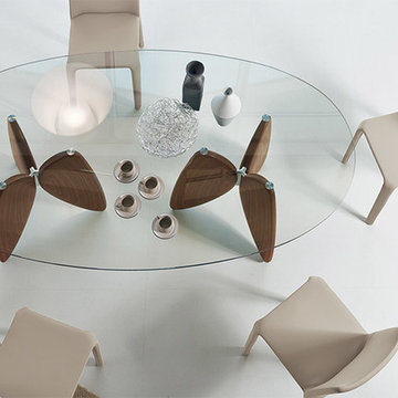 Vanessa Dining Table by Bonaldo