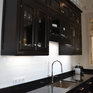 Apart Art Deco