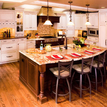 Traditional with a taste of Italy Kitchen in Lakewood