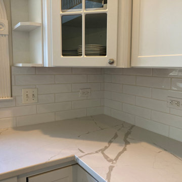 Transitional Hybrid Kitchen Remodel Done in Glacier White