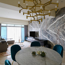 Houzz Tour: Odd Corners Are Turned into Assets In This Condo