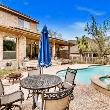Timeless classic freeform pool and spa