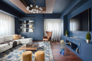 Diseño de sala de estar tradicional renovada con alfombra