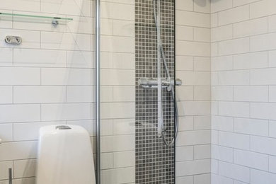 Foto på ett minimalistiskt badrum