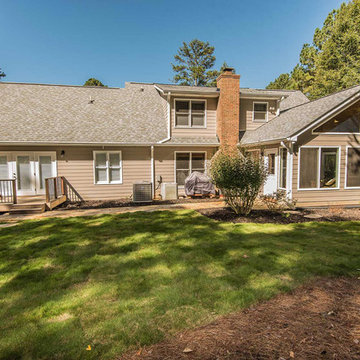 Dynamic Master Suite, Sunroom and Garage in Marietta