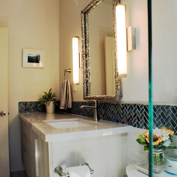 Twin Baths with individual identities