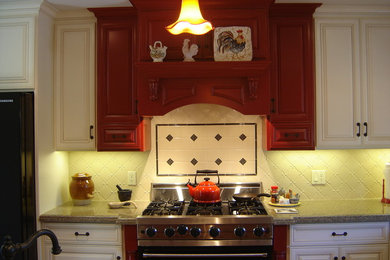 Example of a classic kitchen design in Los Angeles