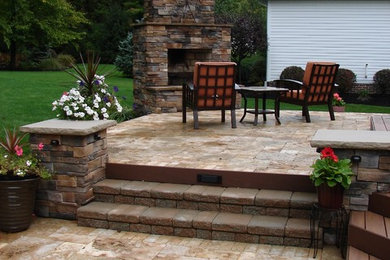 Elegant patio photo in Cleveland