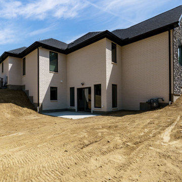 Amazing 2900+ sqft home in Franklin Ohio