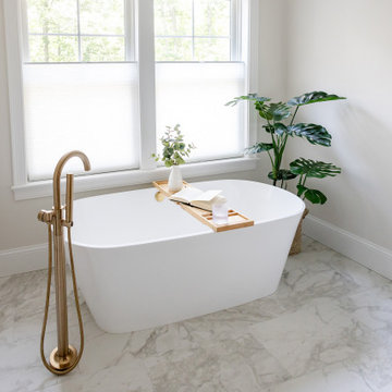 Sharon Custom Colonial Primary Bathroom