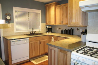 Kitchen - kitchen idea in Other