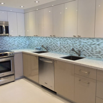 High gloss acrylic laqcuered kitchen