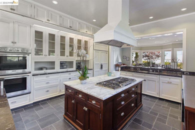 Elegant kitchen photo in San Francisco