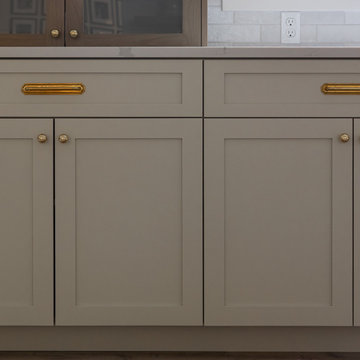 Timeless Chic: Elegant Neutral Kitchen